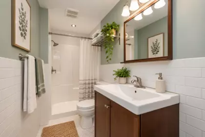 Powder Room Photo of 68 17097 64 Avenue, Surrey, BC