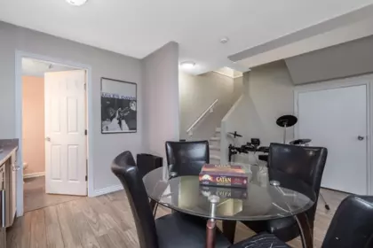 Hallway Photo of 75 15133 29a Avenue, Surrey, BC