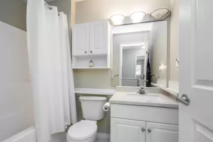 Laundry Room Photo of 75 15133 29a Avenue, Surrey, BC