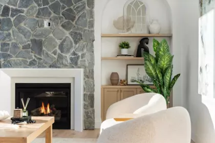 Living Room Photo of 32276 Silver Creek Drive, Mission, BC