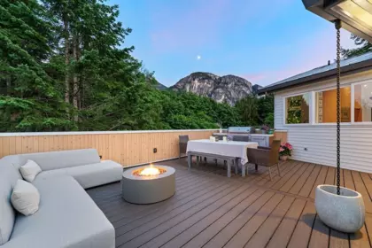 Front Yard Photo of 38243 Vista Crescent, Squamish, BC