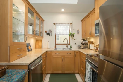 Breakfast Nook Photo of 1975 W 13th Avenue, Vancouver, BC