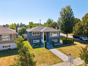 3006 E Georgia Street, Vancouver, BC, Vancouver — Single Family Residence for sale