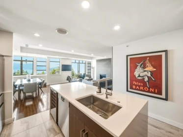 Breakfast Nook Photo of 8547 Seascape Court, West Vancouver, BC