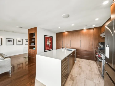 Kitchen Island Photo of 8547 Seascape Court, West Vancouver, BC