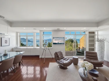 Living Room Photo of 8547 Seascape Court, West Vancouver, BC