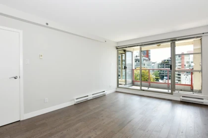 Entry Foyer Photo of 503 1008 Beach Avenue, Vancouver, BC