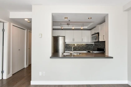 Guest Bathroom Photo of 503 1008 Beach Avenue, Vancouver, BC
