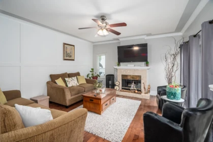 Family Room Photo of 2237 Mountain Drive, Abbotsford, BC