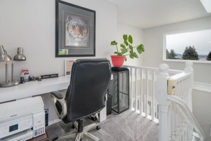 Garden / Landscaping Photo of 2237 Mountain Drive, Abbotsford, BC