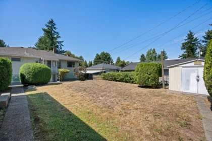 Front Yard Photo of 10836 128 Street, Surrey, BC