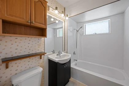 Laundry Room Photo of 10836 128 Street, Surrey, BC