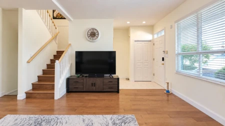 Family Room Photo of 408 1485 Parkway Boulevard, Coquitlam, BC