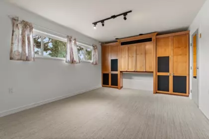 Entry Foyer Photo of 2629 Sunnyside Crescent, Abbotsford, BC