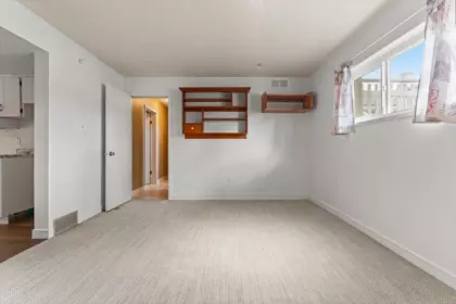 Hallway Photo of 2629 Sunnyside Crescent, Abbotsford, BC