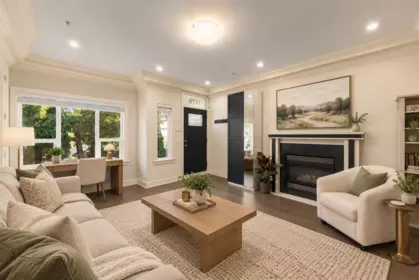 Dining Area Photo of 1176 E King Edward Avenue, Vancouver, BC