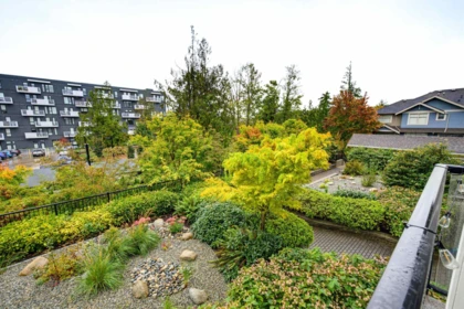 Front Yard Photo of 208 5020 221a Street, Langley, BC