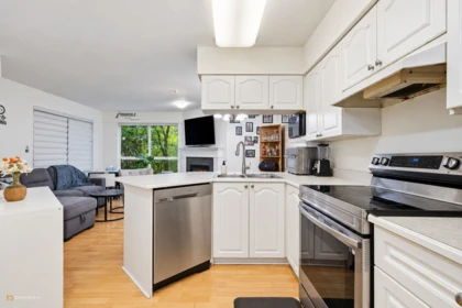 Kitchen Island Photo of 113 7505 138 Street, Surrey, BC