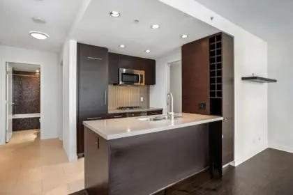 610 833 Homer Street, Vancouver, BC, Vancouver — Apartment/Condo for sale