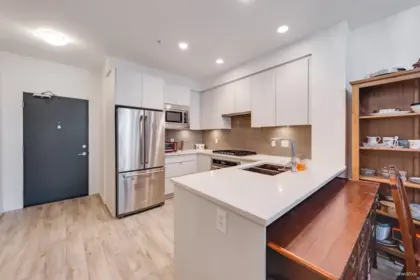 306 621 Regan Avenue, Coquitlam, BC, Coquitlam — Apartment/Condo for sale