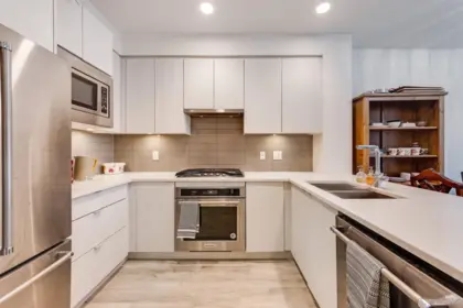 306 621 Regan Avenue, Coquitlam, BC, Coquitlam — Apartment/Condo for sale