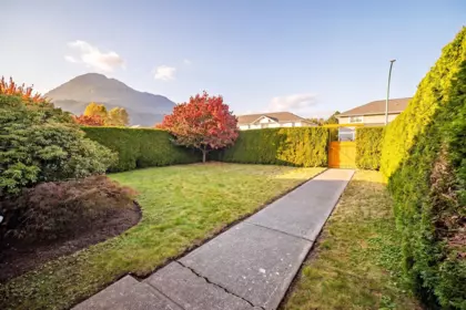 1824 Willow Crescent, Squamish, BC, Squamish — Single Family Residence for sale