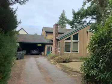 5917 182a Street, Surrey, BC, Surrey — Single Family Residence for sale