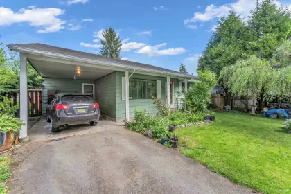 17423 63a Avenue, Surrey, BC, Surrey — Single Family Residence for sale