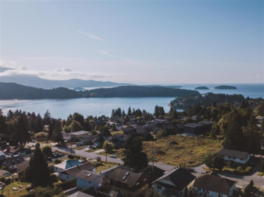 Kitchen Island Photo of LOT 6 Steinbrunner Road, Gibsons, BC