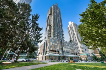 1402 4458 Beresford Street, Burnaby, BC, Burnaby — Apartment/Condo for sale