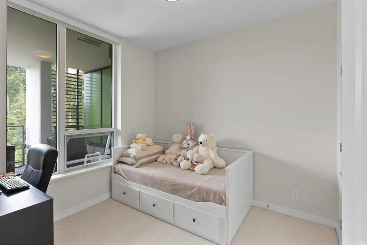 Entry Foyer Photo of 527 3563 Ross Drive, Vancouver, BC