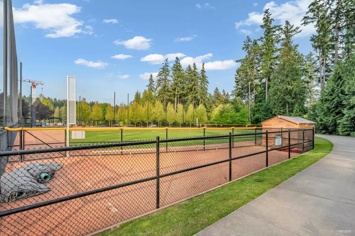 Kitchen Photo of 527 3563 Ross Drive, Vancouver, BC