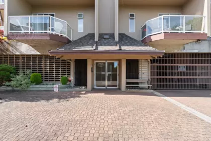 209 15025 Victoria Avenue, White Rock, BC, White rock — Apartment/Condo for sale