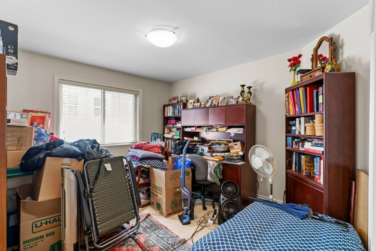 Entry Foyer Photo of 12038 59 Avenue, Surrey, BC
