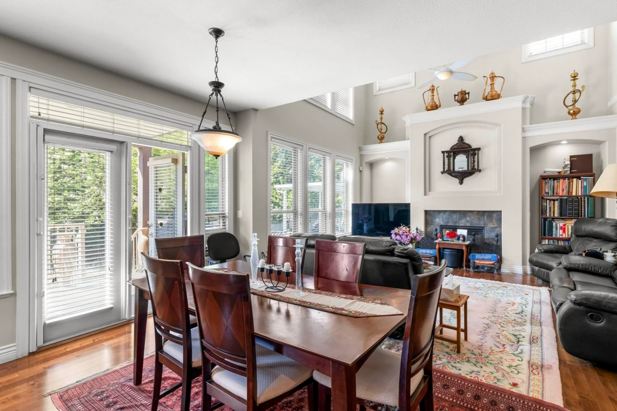 Primary Bathroom Photo of 12038 59 Avenue, Surrey, BC