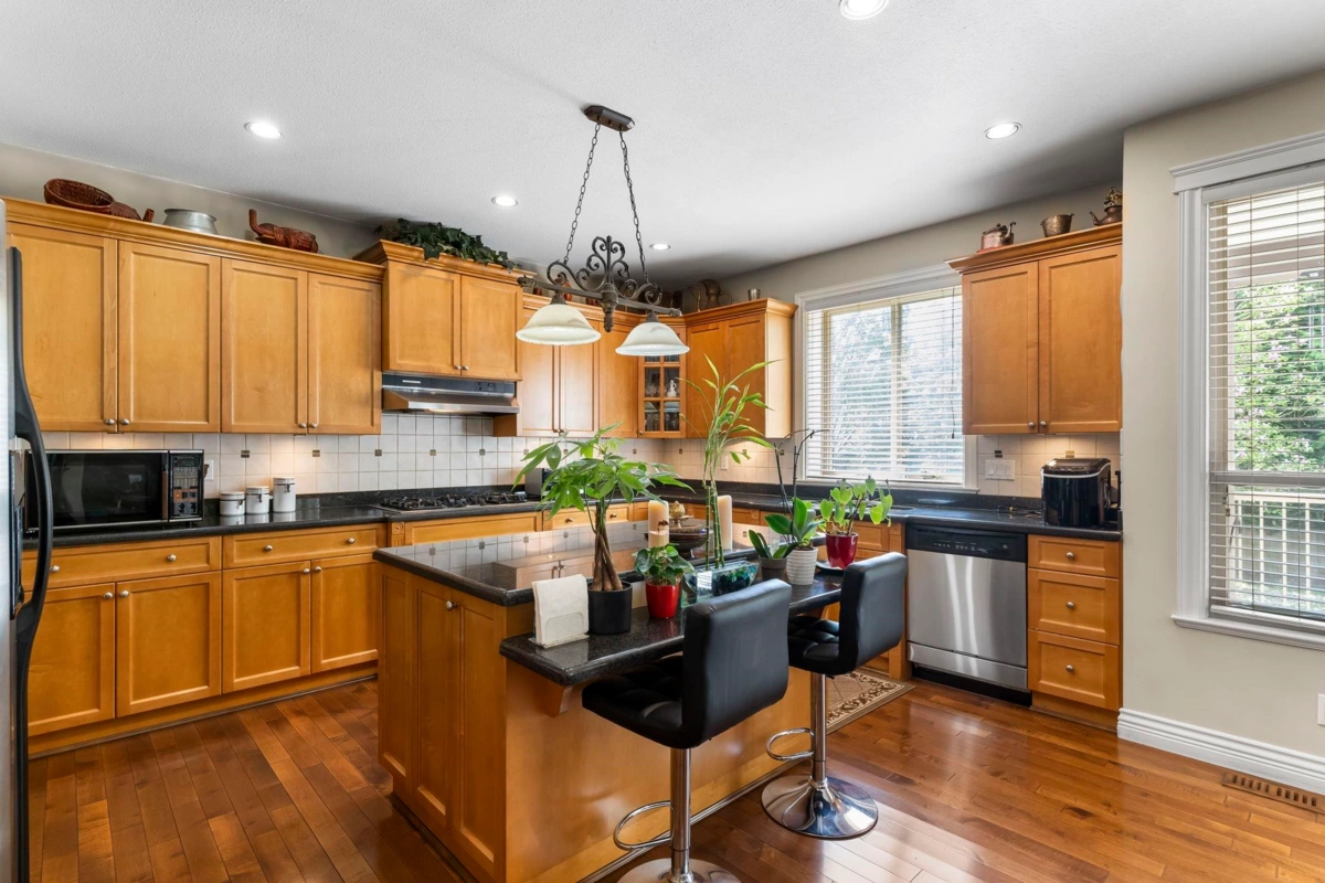 Walk-In Closet Photo of 12038 59 Avenue, Surrey, BC