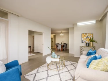 1706 6888 Station Hill Drive, Burnaby, BC, Burnaby — Apartment/Condo for sale