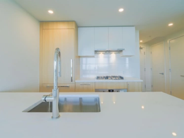 1904 9675 King George Boulevard, Surrey, BC, Surrey — Apartment/Condo for sale