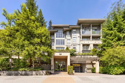107 9329 University Crescent, Burnaby, BC, Burnaby — Apartment/Condo for sale
