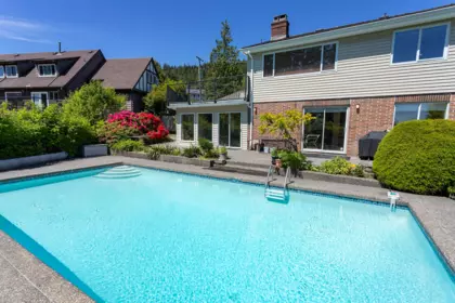 588 St. Andrews Place, West Vancouver, BC, West Vancouver — Single Family Residence for sale