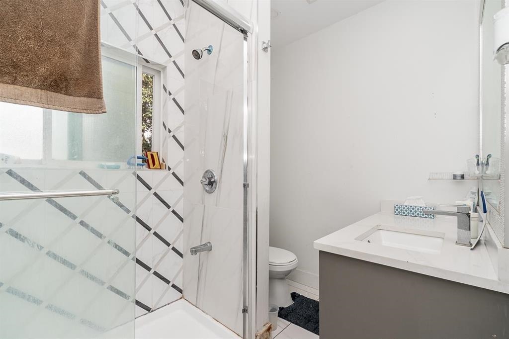 Office / Den Photo of 14125 75 Avenue, Surrey, BC