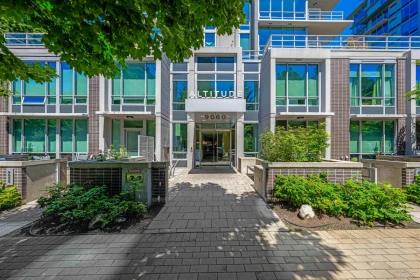 209 9060 University Crescent, Burnaby, BC, Simon Fraser Univer. — 1 bed apartment/condo for sale