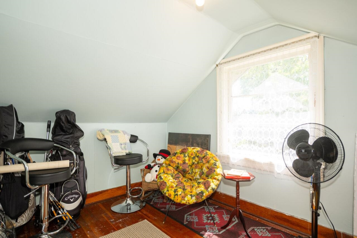 Basement Recreation Room Photo of 7240 16th Avenue, Burnaby, BC