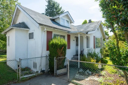 7240 16th Avenue, Burnaby, BC, Burnaby — Single Family Residence for sale