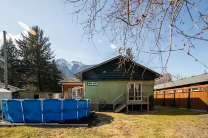 23 Bracken Parkway, Squamish, BC, Squamish — Single Family Residence for sale