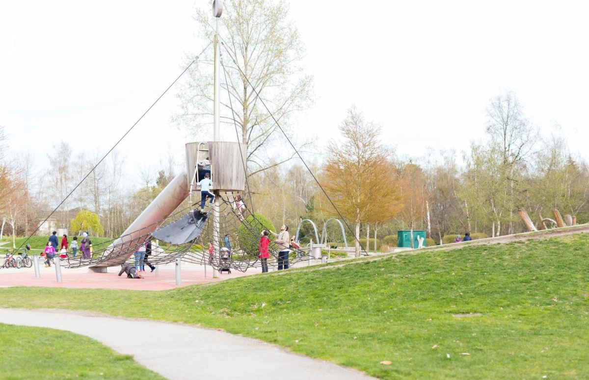 Basement Recreation Room Photo of 1805 9188 Hemlock Drive, Richmond, BC