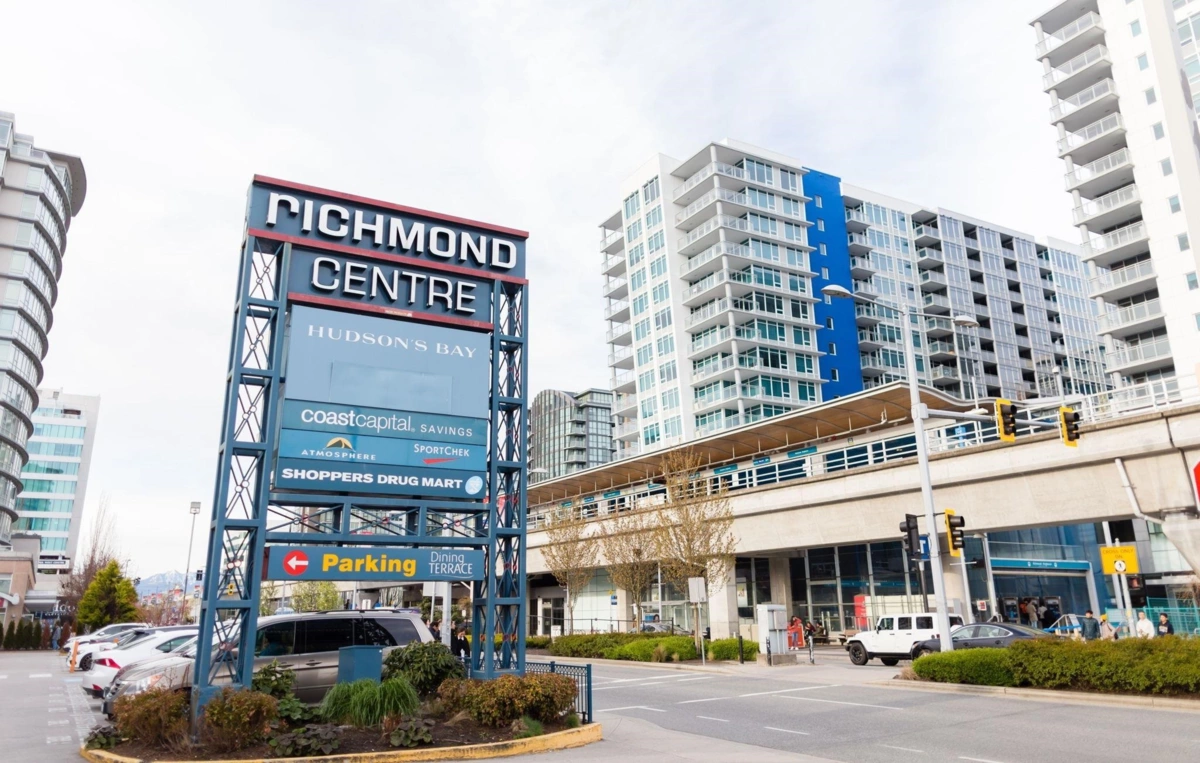 Entry Foyer Photo of 1805 9188 Hemlock Drive, Richmond, BC