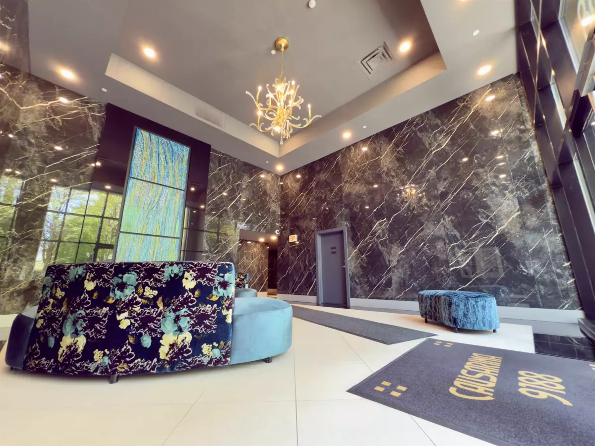 Living Room Photo of 1805 9188 Hemlock Drive, Richmond, BC