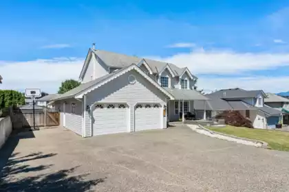 5459 Alpine Crescent, Chilliwack, BC, Chilliwack — Single Family Residence for sale