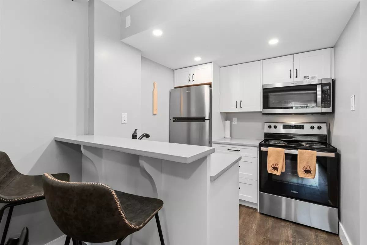 Dining Area Photo of 309B 21000 Enzian Way, Agassiz, BC